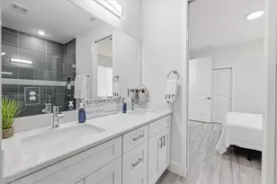 105 SW 36th Pl, Cape Coral, FL 33991 - Photo 9