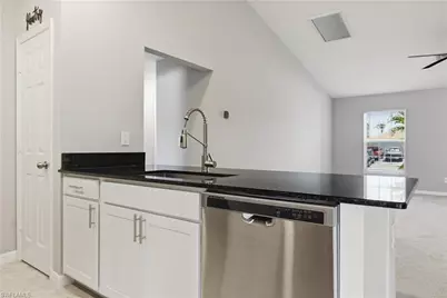 402 NW 18th Ter, Cape Coral, FL 33993 - Photo 19