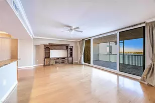 2090 W First St, Fort Myers, FL 33901 - Photo 9