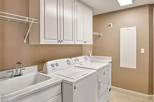 2090 W First St, Fort Myers, FL 33901 - Photo 41