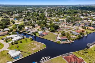 2085 E Tobago Cir, Fort Myers, FL 33905 - Photo 31
