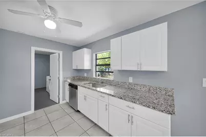 2085 E Tobago Cir, Fort Myers, FL 33905 - Photo 11
