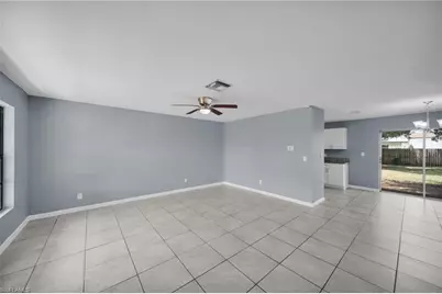 2085 E Tobago Cir, Fort Myers, FL 33905 - Photo 5