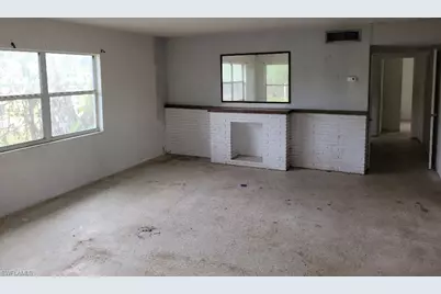 1270 Pinecrest St, North Fort Myers, FL 33903 - Photo 3