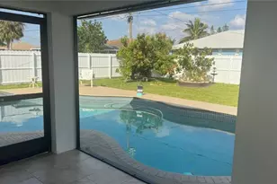 1319 SW 10th Pl, Cape Coral, FL 33991 - Photo 13
