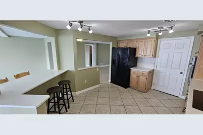 1802 Lakeview Blvd, North Fort Myers, FL 33903 - Photo 11