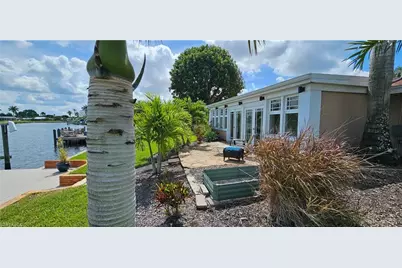 1802 Lakeview Blvd, North Fort Myers, FL 33903 - Photo 9