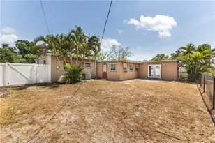 915 Hibiscus Ln, North Fort Myers, FL 33903 - Photo 11