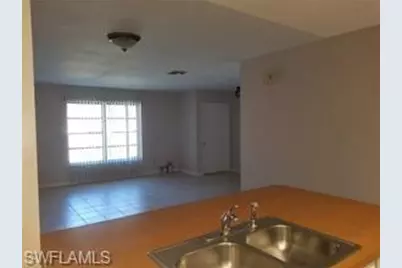 938 SE 24th Ave, Cape Coral, FL 33990 - Photo 5