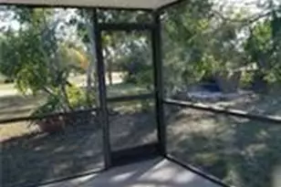 938 SE 24th Ave, Cape Coral, FL 33990 - Photo 7