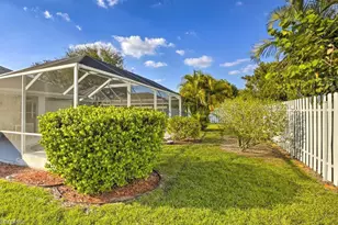 3223 SE Santa Barbara Pl, Cape Coral, FL 33904 - Photo 23