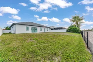 21 SW 21st St, Cape Coral, FL 33991 - Photo 35