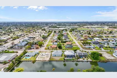21 SW 21st St, Cape Coral, FL 33991 - Photo 3