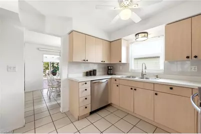 3105 SE 18th Ave, Cape Coral, FL 33904 - Photo 5