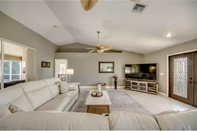 2301 SW 28th Ln, Cape Coral, FL 33914 - Photo 21