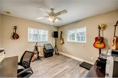 2301 SW 28th Ln, Cape Coral, FL 33914 - Photo 31