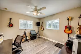 2301 SW 28th Ln, Cape Coral, FL 33914 - Photo 31