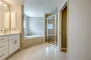 2301 SW 28th Ln, Cape Coral, FL 33914 - Photo 17