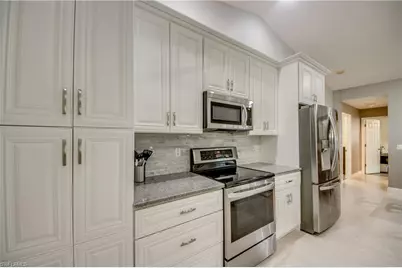 2301 SW 28th Ln, Cape Coral, FL 33914 - Photo 7