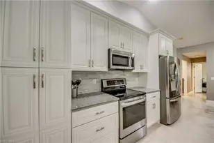 2301 SW 28th Ln, Cape Coral, FL 33914 - Photo 7