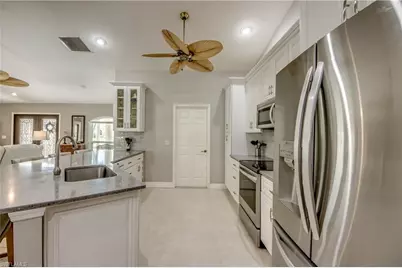 2301 SW 28th Ln, Cape Coral, FL 33914 - Photo 15
