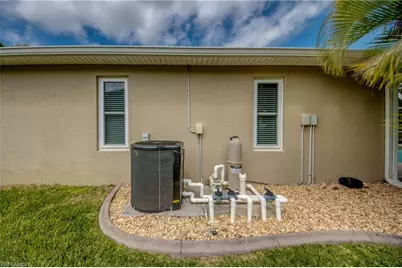 2301 SW 28th Ln, Cape Coral, FL 33914 - Photo 43