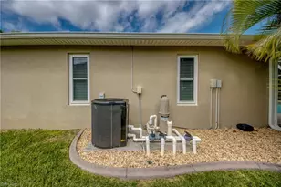 2301 SW 28th Ln, Cape Coral, FL 33914 - Photo 43