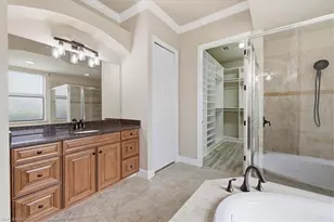 12526 Fairmont Dr, Fort Myers, FL 33913 - Photo 25