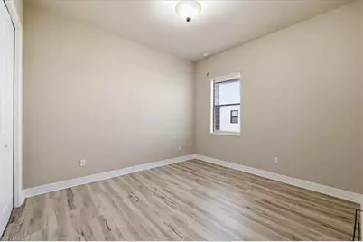 12526 Fairmont Dr, Fort Myers, FL 33913 - Photo 29