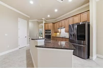 12526 Fairmont Dr, Fort Myers, FL 33913 - Photo 13