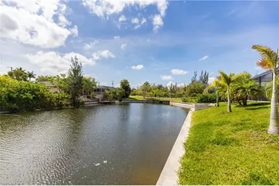 2207 Surfside Blvd, Cape Coral, FL 33991 - Photo 29