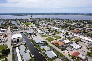 1409 SE 46th Ln, Cape Coral, FL 33904 - Photo 45