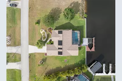 2511 SW 35th Ln, Cape Coral, FL 33914 - Photo 5