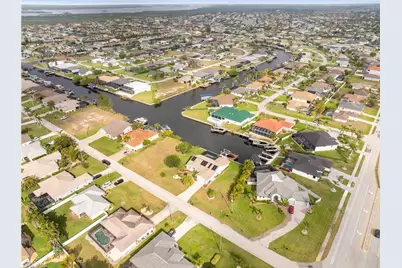2511 SW 35th Ln, Cape Coral, FL 33914 - Photo 7