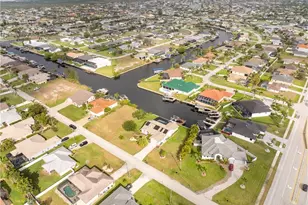2511 SW 35th Ln, Cape Coral, FL 33914 - Photo 7