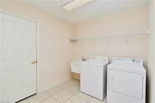 4808 Fairloop Run, Lehigh Acres, FL 33973 - Photo 9