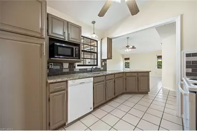 550 Caloosa Estates Dr, Labelle, FL 33935 - Photo 7