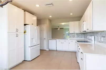 2707 Tarragona Ct, Cape Coral, FL 33909 - Photo 15