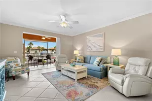 4566 SE 5th Pl, Cape Coral, FL 33904 - Photo 5