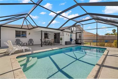 1015 SE 25th Ln, Cape Coral, FL 33904 - Photo 17
