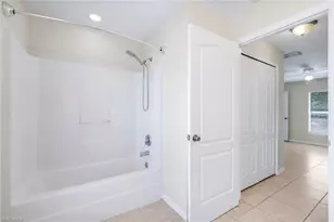 2010 NE 13th Pl, Cape Coral, FL 33909 - Photo 19