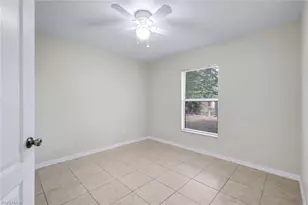 2010 NE 13th Pl, Cape Coral, FL 33909 - Photo 15