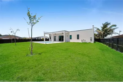 818 NE 10th St, Cape Coral, FL 33909 - Photo 37