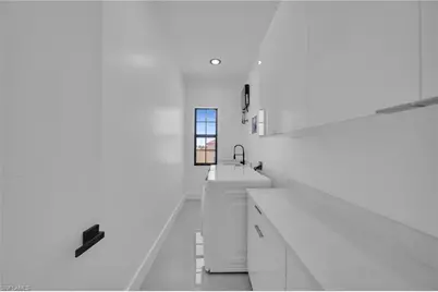 818 NE 10th St, Cape Coral, FL 33909 - Photo 19