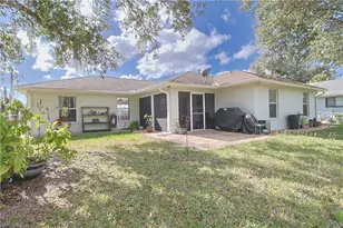 11407 Rabun Gap Dr, North Fort Myers, FL 33917 - Photo 9