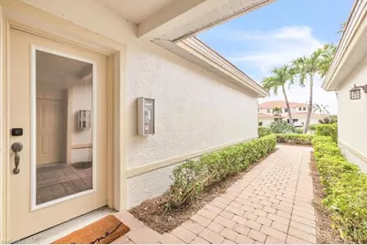 3000 Meandering Way #202, Fort Myers, FL 33905 - Photo 5