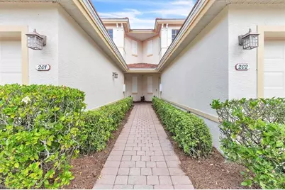 3000 Meandering Way #202, Fort Myers, FL 33905 - Photo 3