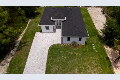 719 Almelia St E, Lehigh Acres, FL 33974 - Photo 7