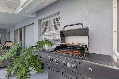 527 SW 57th St, Cape Coral, FL 33914 - Photo 27