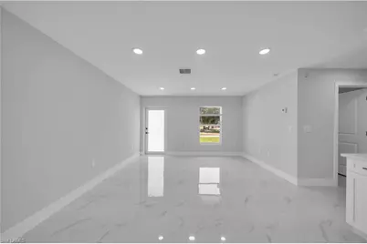 2604 51st St SW, Lehigh Acres, FL 33976 - Photo 5